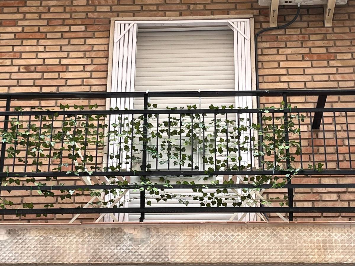 Precioso Apartamento Con Patio Granada Exterior photo