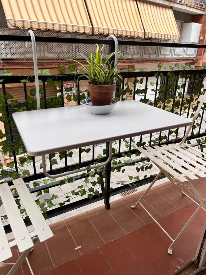 Precioso Apartamento Con Patio Granada Exterior photo